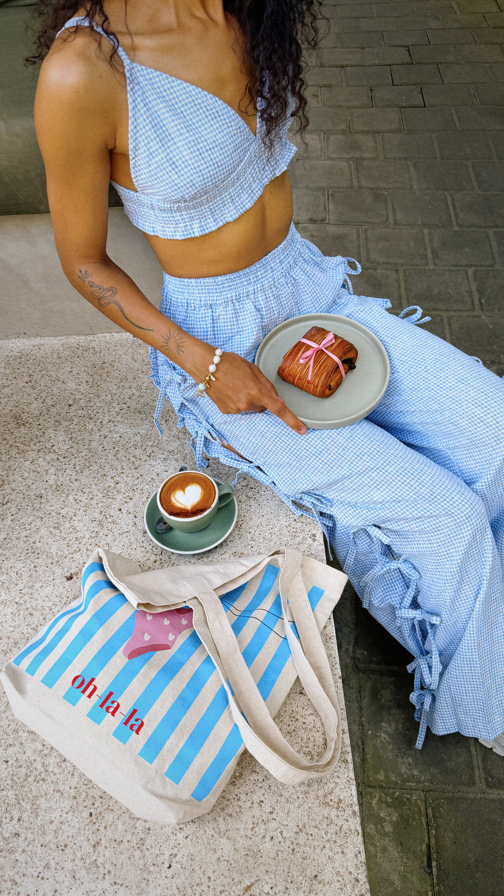 Top “Mood be cute” Pretty Blue
